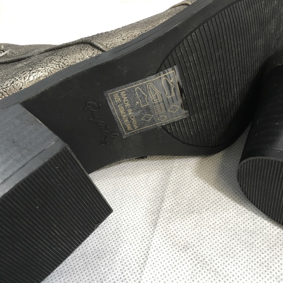 Metallic Qupid Heeled Boots - Picture 3 of 3